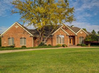 2410 Overlook Dr, Shelbyville, IN 46176