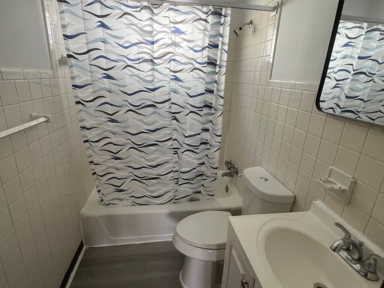 217 Cable St — Photo 5