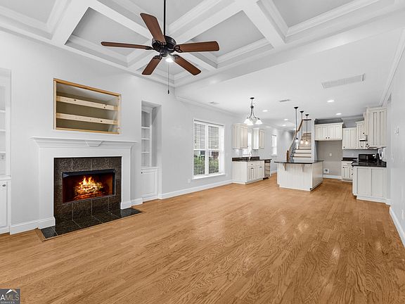 4th image of 75 Jacobs Cir