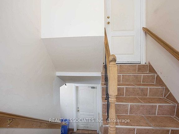2nd image of 374 Irene Dr