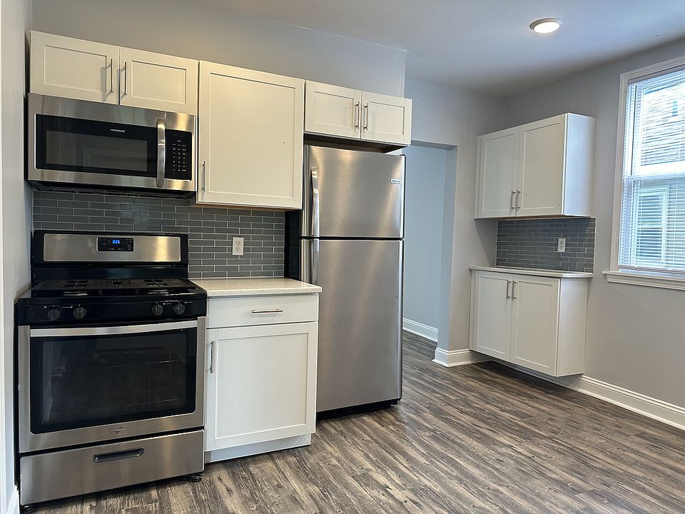 1st image of 412 Hawley Ave APT 3