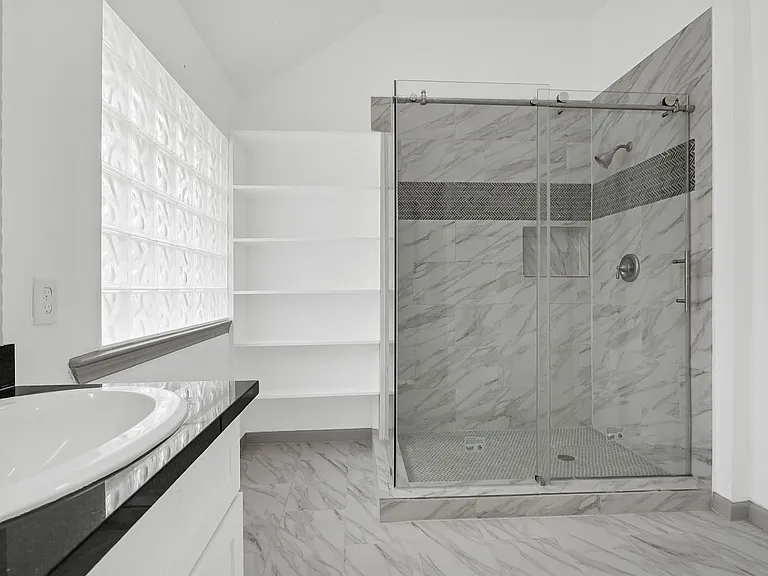3515 Walden Dr — Photo 21