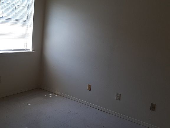 5th image of 685 Jill Ln APT C