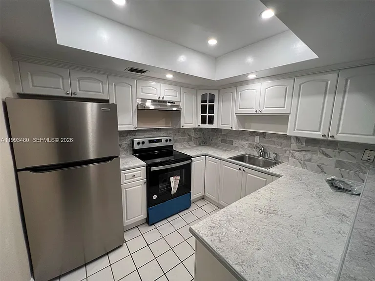 2605 NW 47th Ter #103 — Photo 1