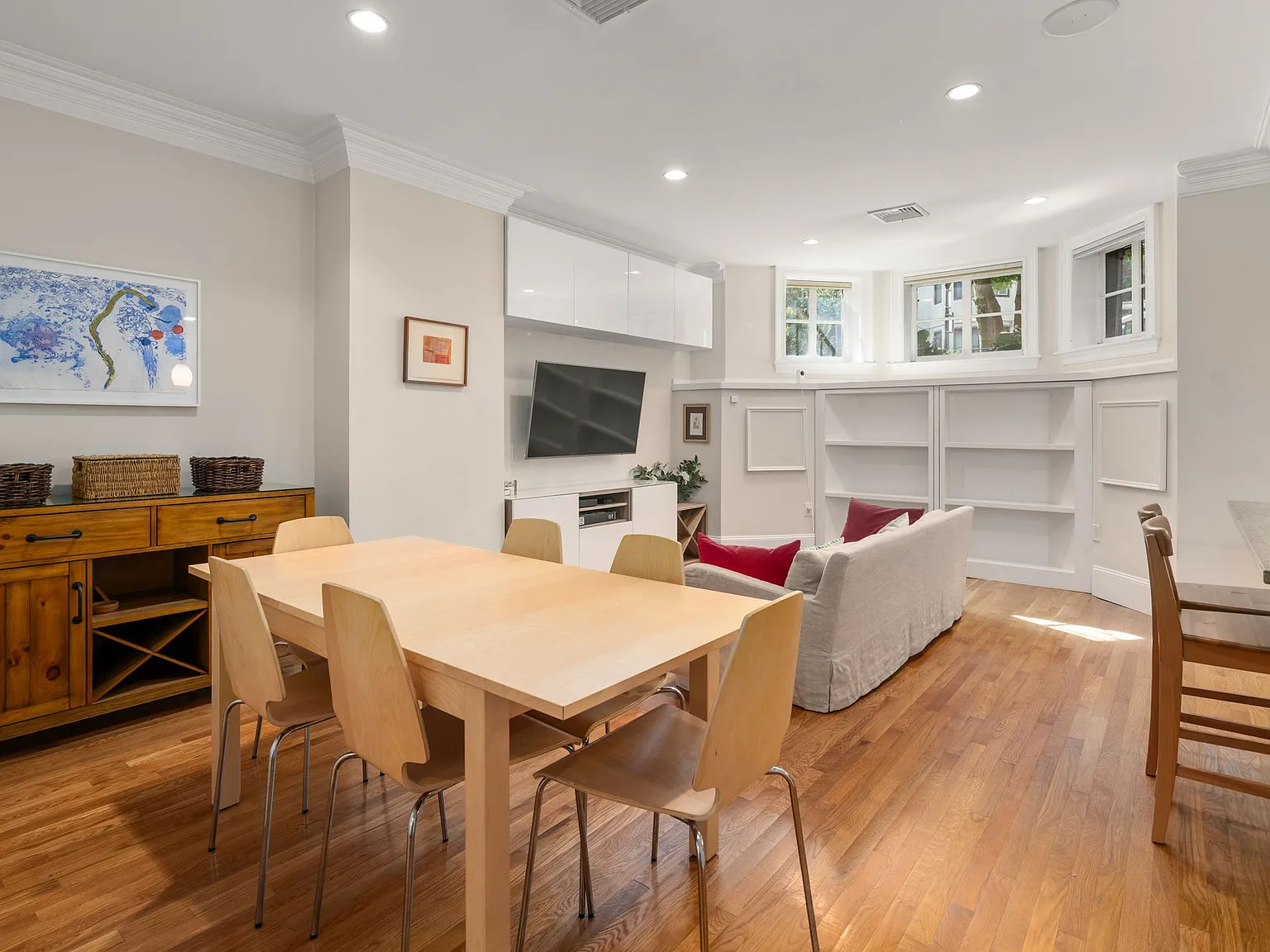 2 bed, 965 sqft, $5,500 — Photo 4