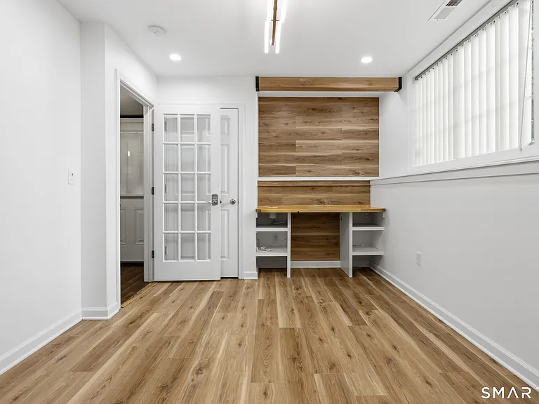 305 Sylvan St — Photo 18