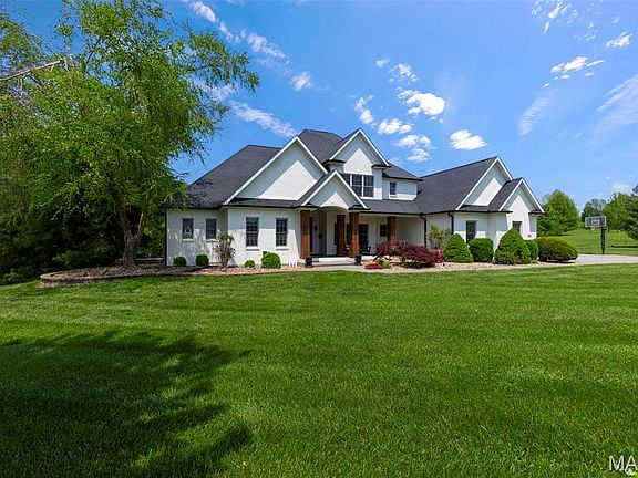3rd image of 280 Hilltop Meadows Dr