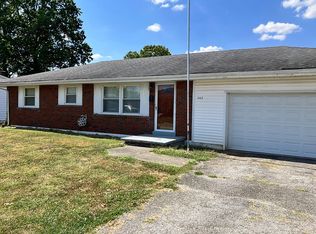 302 Robin Rd, Paris, KY 40361