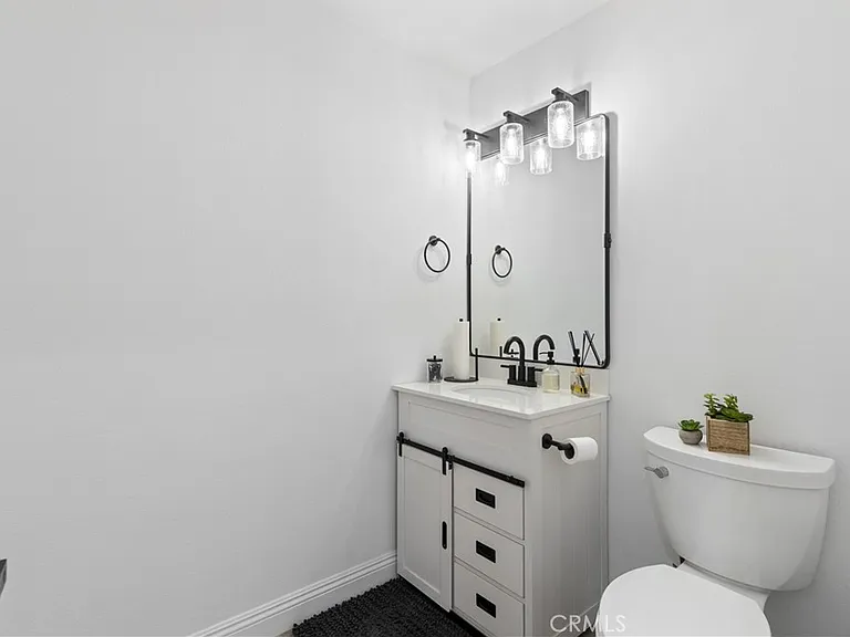 16702 Newberry Ln — Photo 13
