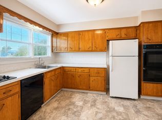 22-30 149th St #2A, Whitestone, NY 11357