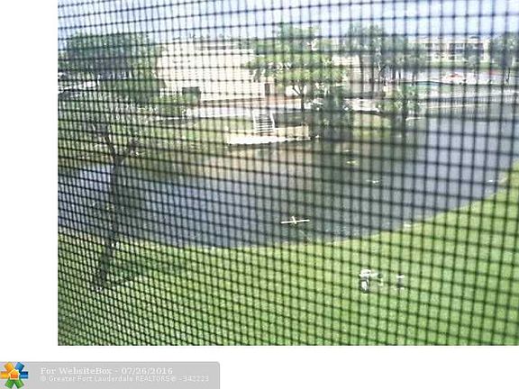 5th image of 8100 Sunrise Lakes Blvd APT 305