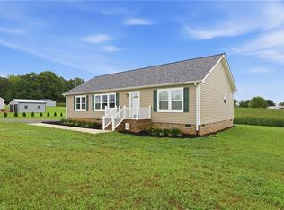 1046 Herberts Dr, Yadkinville, NC 27055