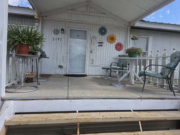 3rd image of 2197 Santa Anna St