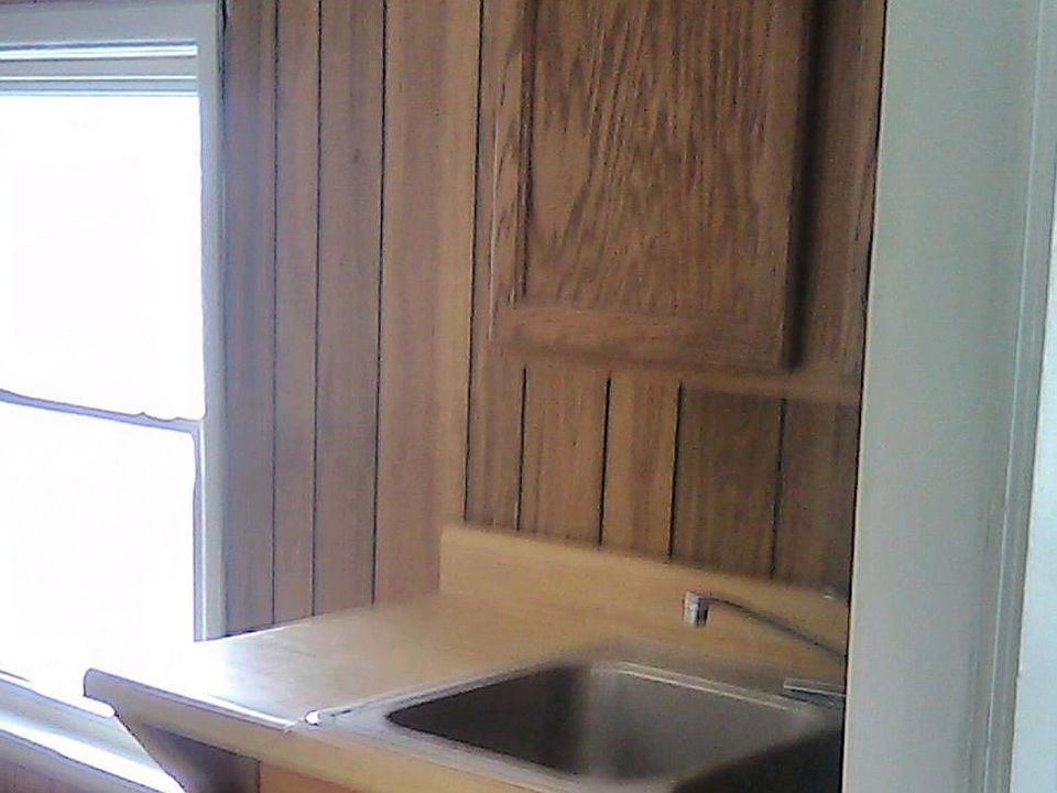 1st image of 19 Briggs Ave