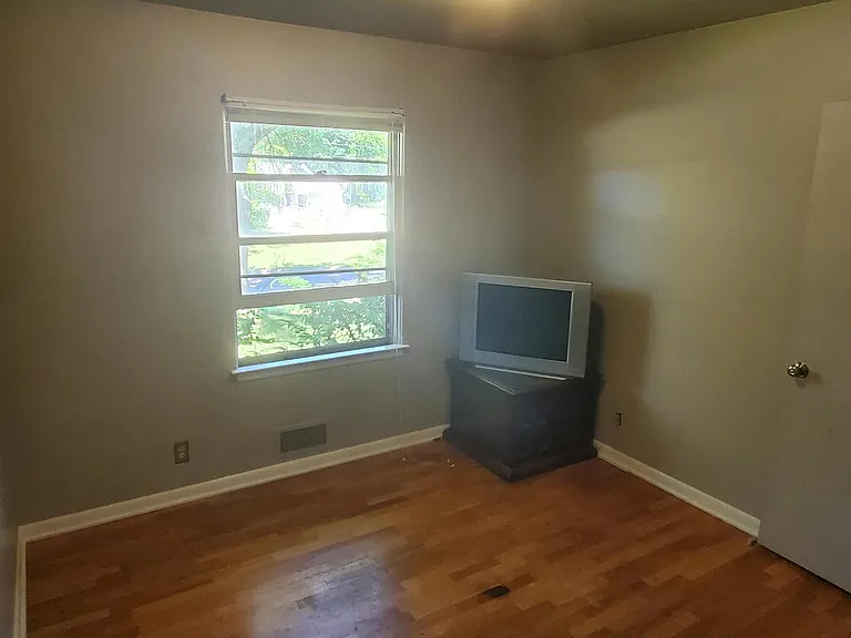 8143 Bruning St — Photo 5