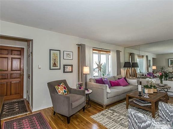 5th image of 248 N Wisconsin Ave