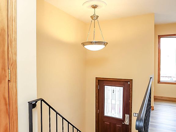 2nd image of 43 Cherrywood Ct