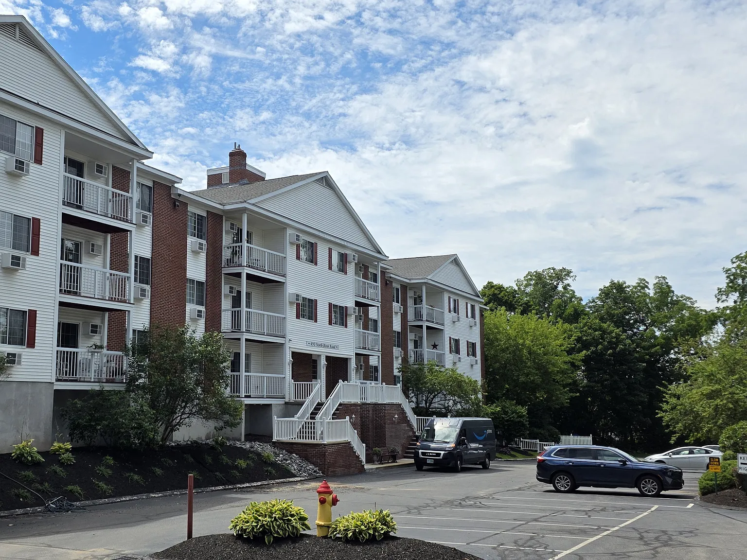2 bed, 946 sqft, $2,375 — Photo 1