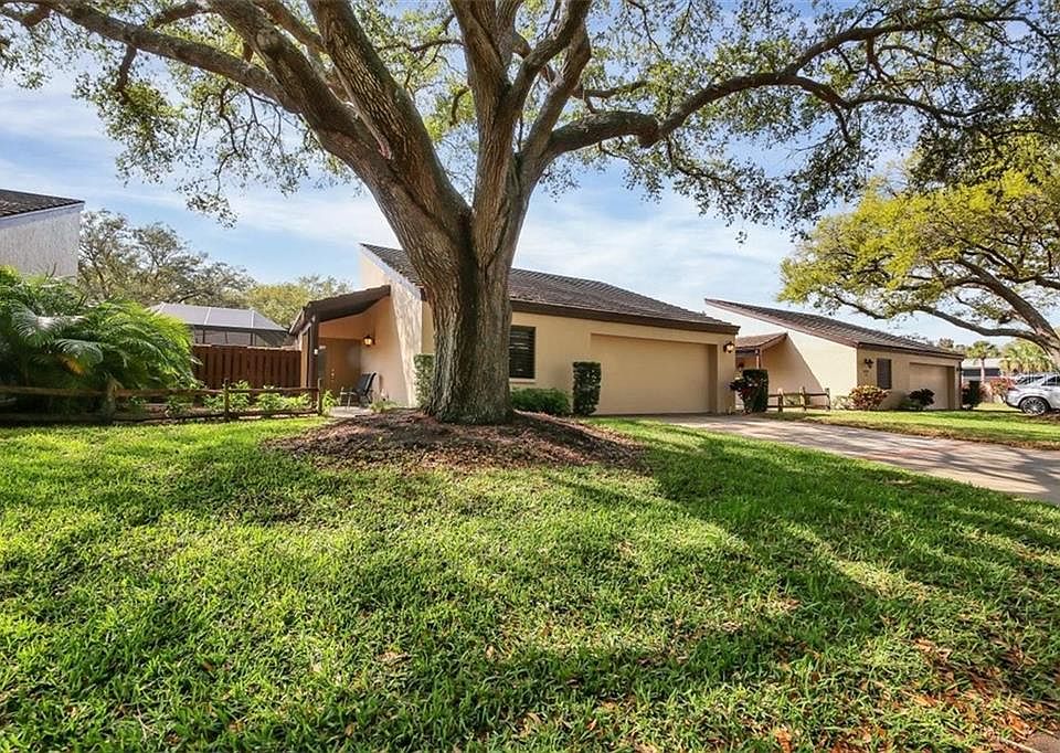 1st image of 3917 Glen Oaks Manor Dr