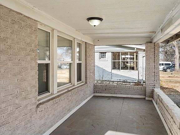 3rd image of 5332 Garfield Ave