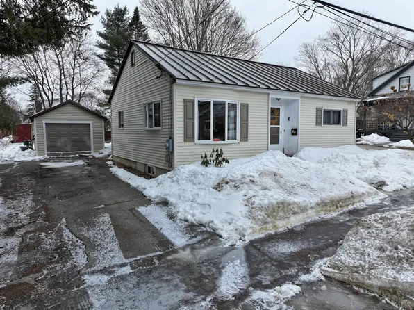 35 Harlow Street, Brewer, ME 04412