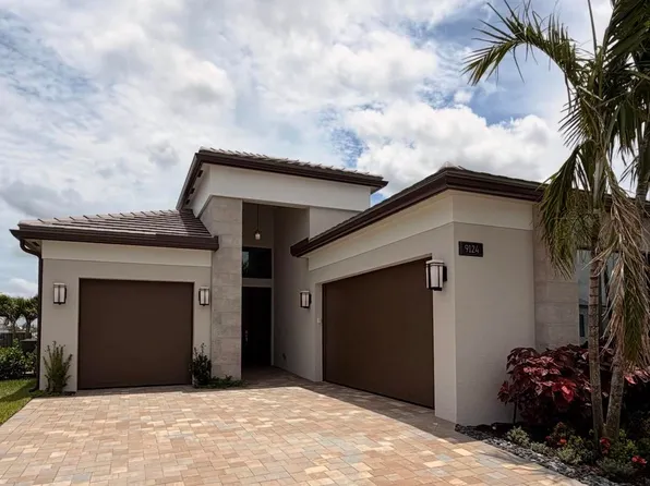9124 Red Robin Lane, Boynton Beach, FL 33473