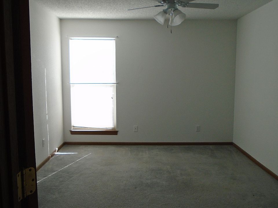 2nd image of 1000 NW 79th Ter APT 7