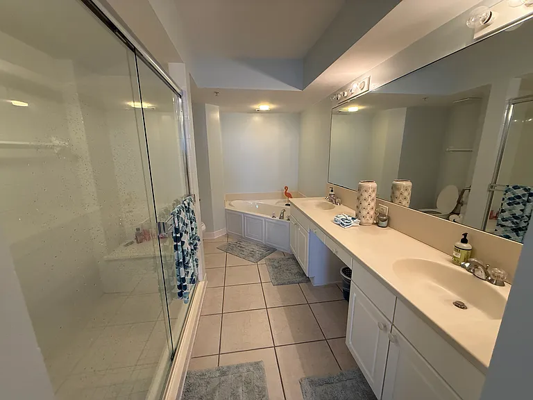Spacious Master Bath Suite