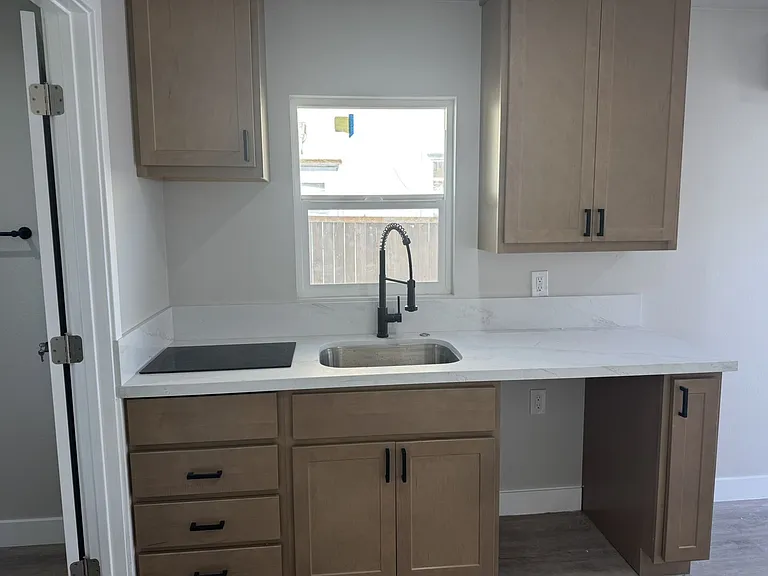 814 E Erna Ave — Photo 8