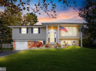 9 Auburn Dr, Delran, NJ 08075