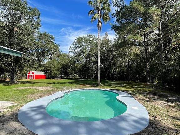3rd image of 17818 Deerfield Dr