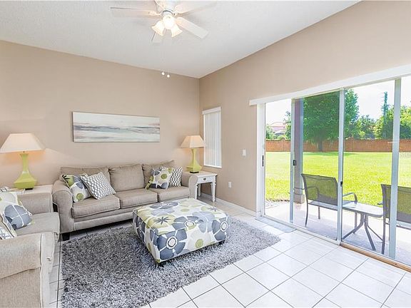 4th image of 952 Park Terrace Cir