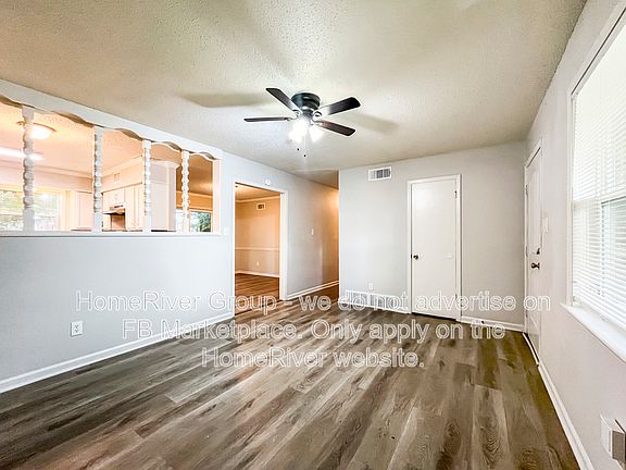 3rd image of 2220 Colonial Hills Dr