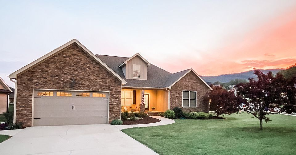 1st image of 3717 Willow Lake Cir