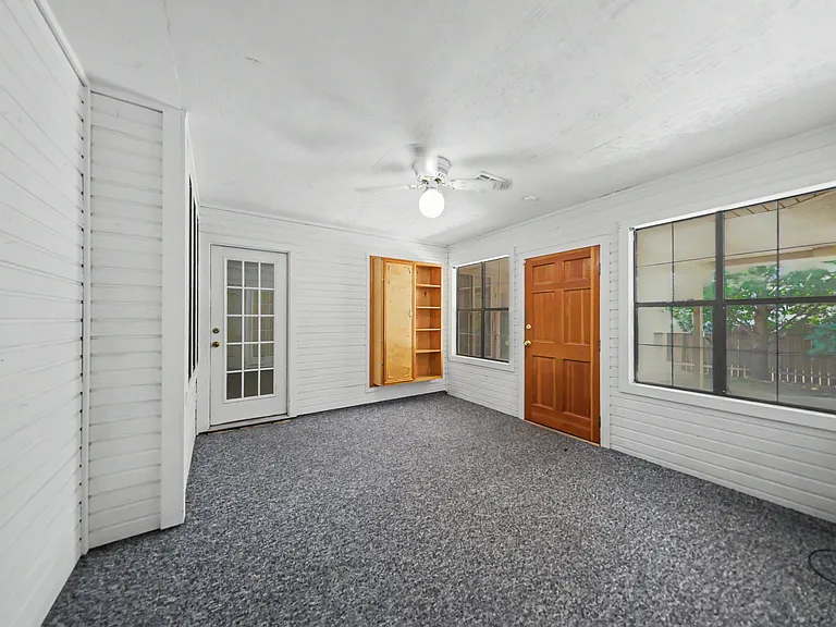 4522 Lone Star Trl — Photo 15