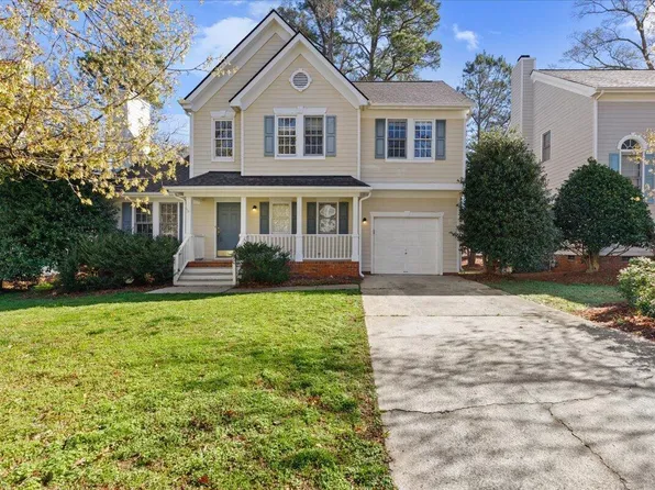 102 Mint Hill Dr, Cary, NC 27519