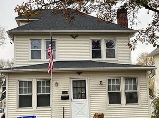 126 Murray Ave, Port Washington, NY 11050