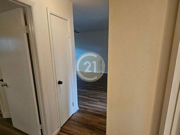 5th image of 1336 E Balview Ave #B