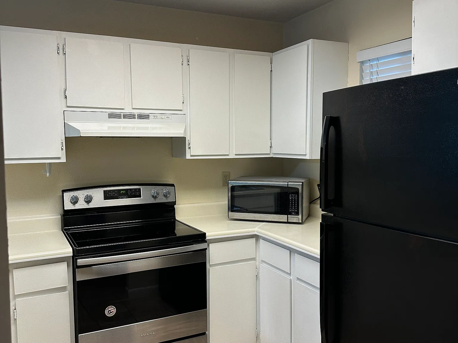 2 bed, 874 sqft, $1,395 — Photo 2