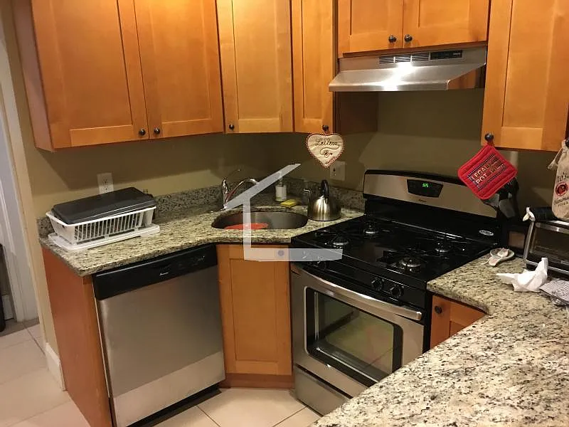 316 Saint Paul St #1A
