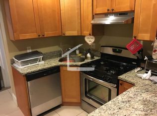 316 Saint Paul St APT 1A, Brookline, MA 02446