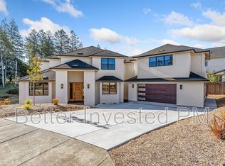 2012 Eagle Ct, Santa Rosa, CA 95403