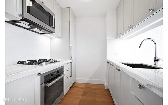 Rented by Douglas Elliman | media 25