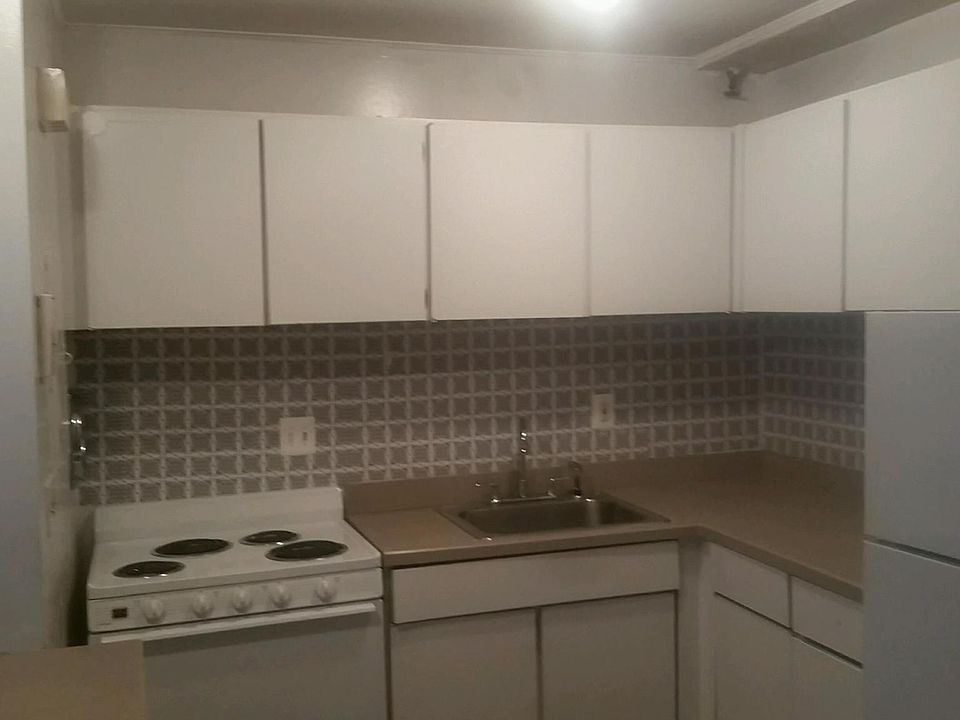 2nd image of 239 Spring St APT D11