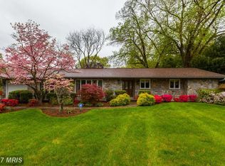 11739 Gainsborough Rd, Potomac, MD 20854