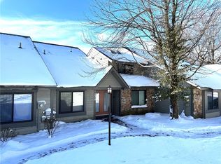 1918 S Ridge Ct, Hidden Valley, PA 15502