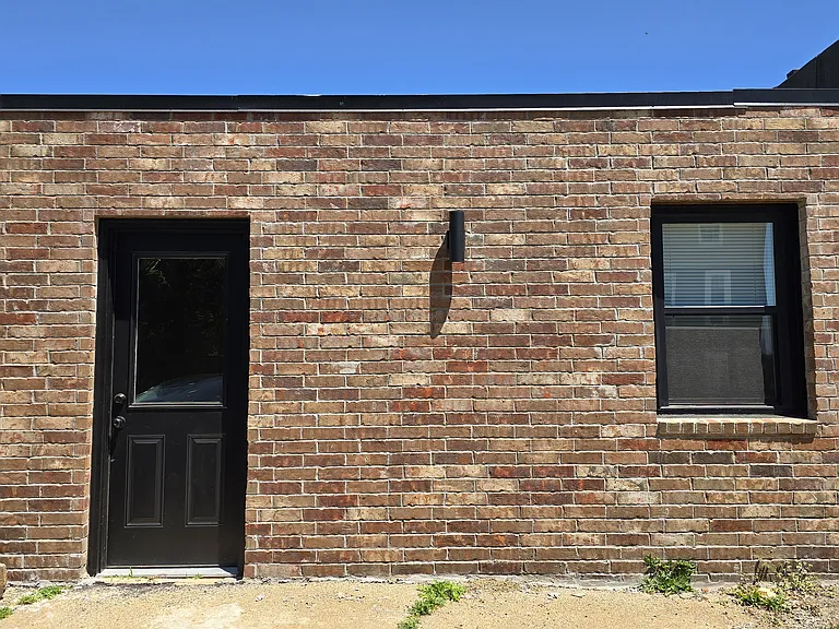 1324 S Main St — Photo 7