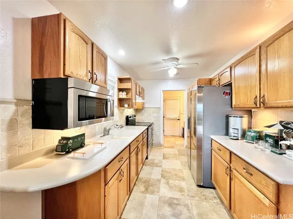 94-139 Kaaholo Pl, Waipahu, HI 96797