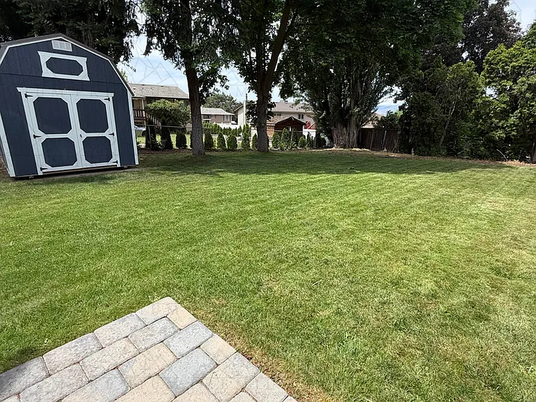 3504 Royal Crest Dr E — Photo 15