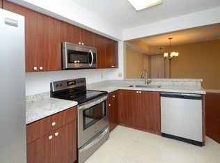5801 Riverside Dr #202-B3, Pompano Beach, FL 33065